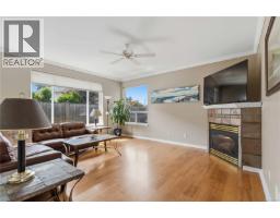 Kitchen - 1101 Berkeley Pl, Saanich, BC V8X2G2 Photo 8