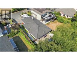 1101 Berkeley Pl, Saanich, BC V8X2G2 Photo 47