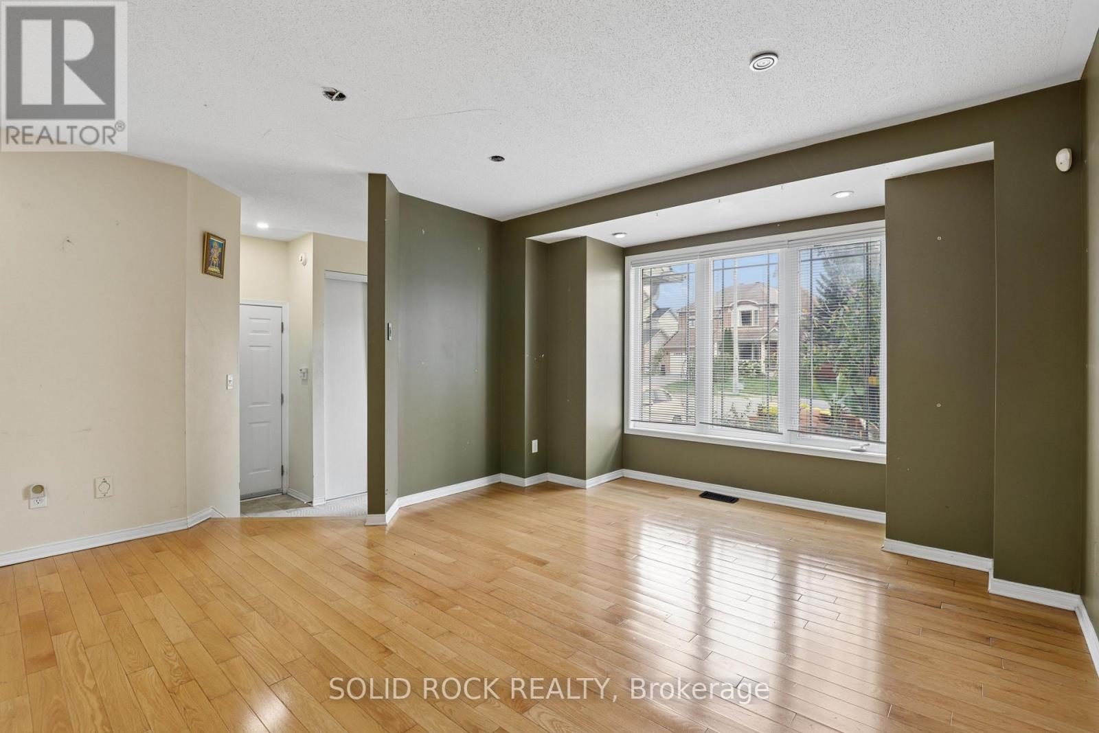 1176 HALTON TERRACE - 10