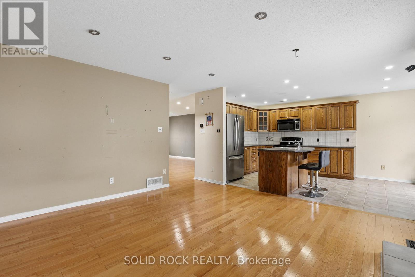 1176 HALTON TERRACE - 16