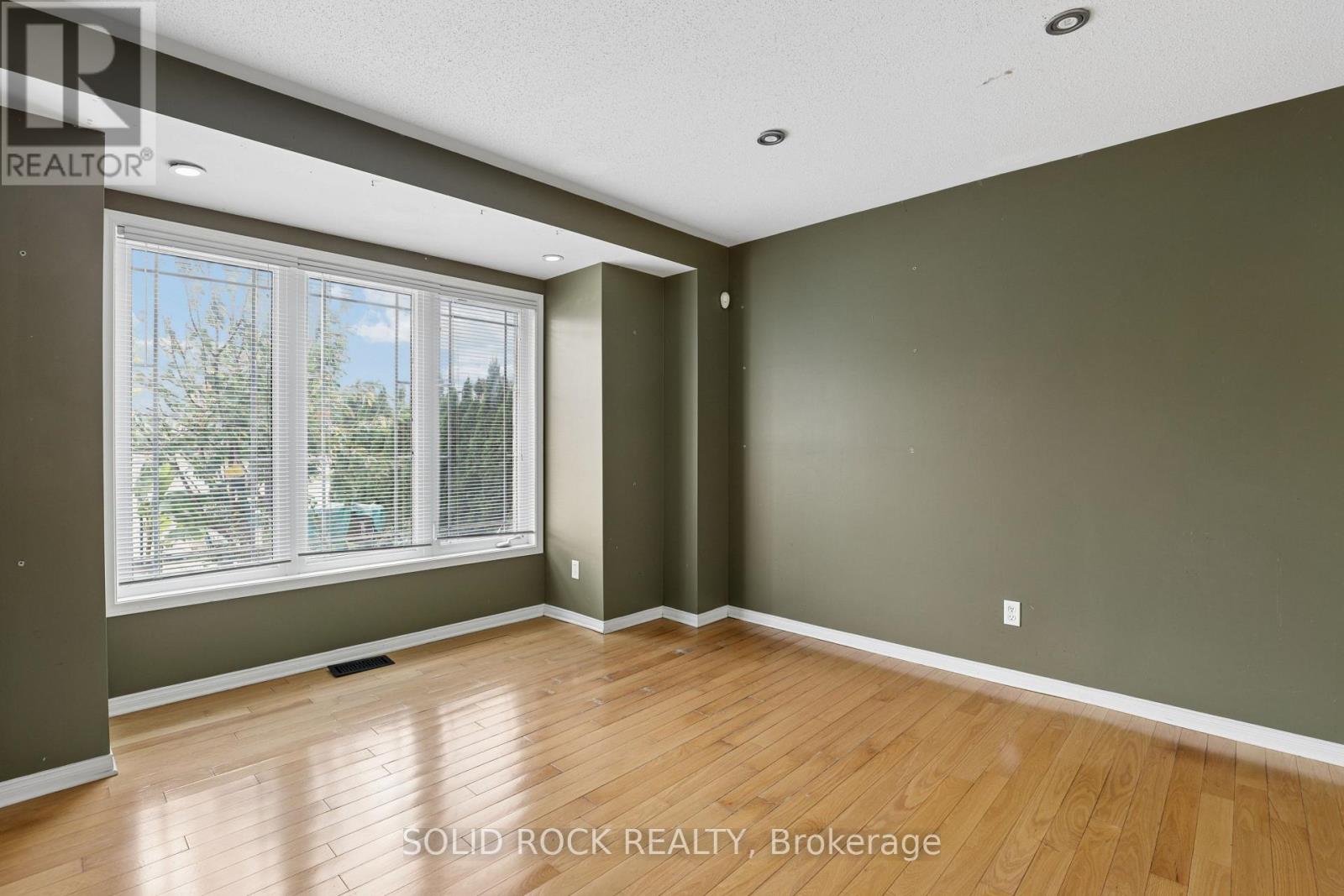 1176 HALTON TERRACE - Image 8