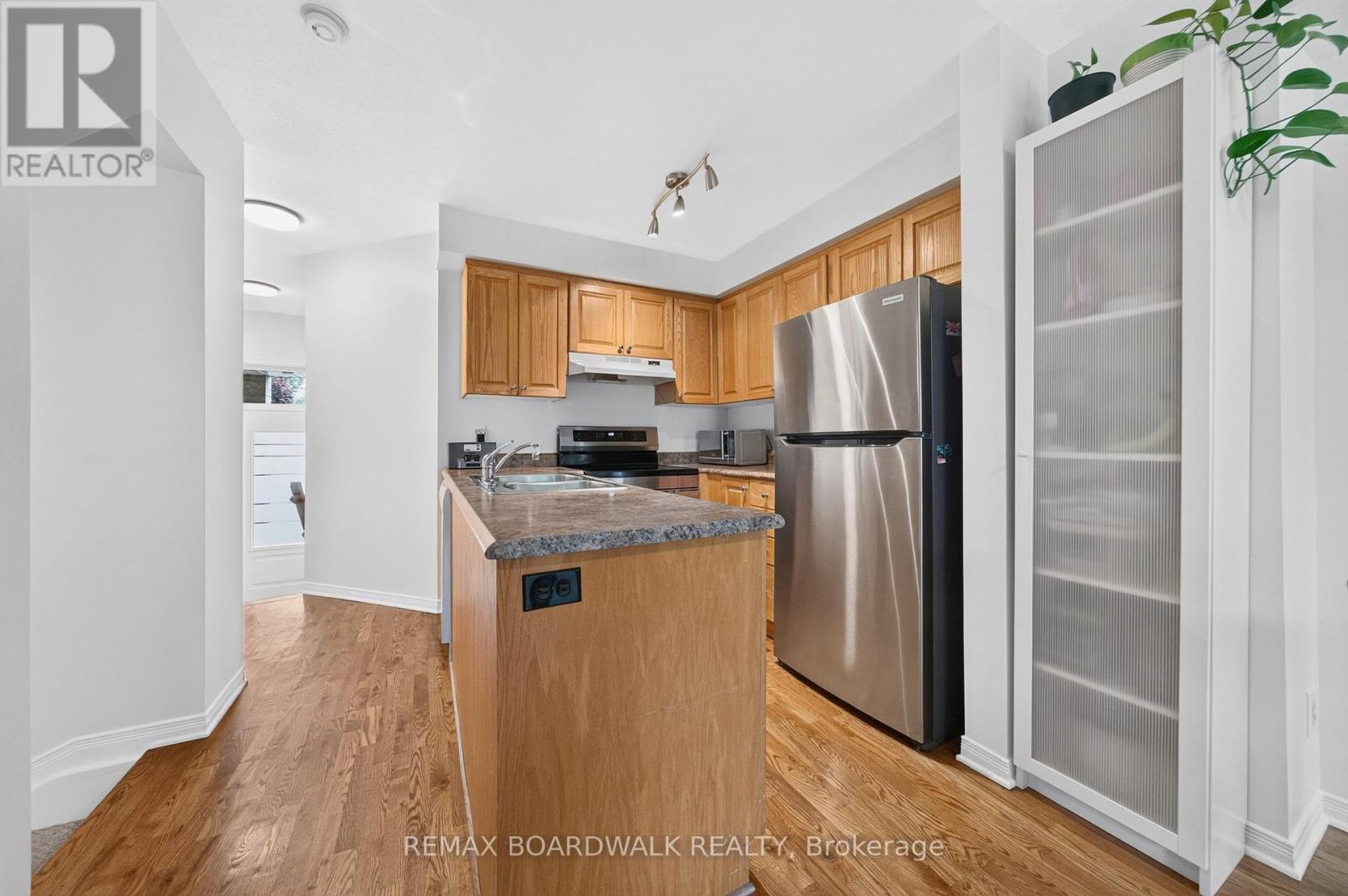 363 LEVIS AVENUE, Ottawa — photo 10