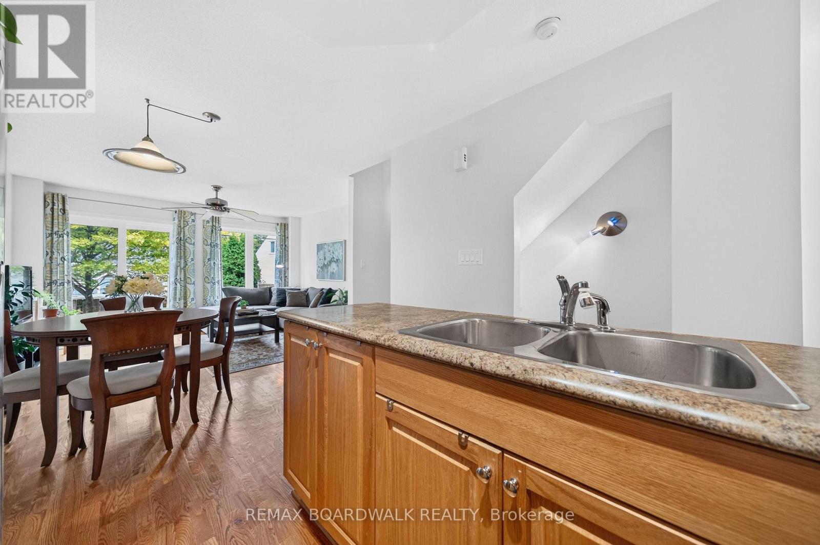 363 LEVIS AVENUE, Ottawa — photo 11