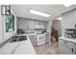 13 Spruce Drive, Lacombe, AB T4L1V2 Photo 9