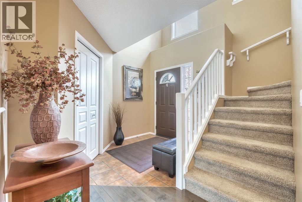 151 New Brighton Mews SE, Calgary, Alberta, T2Z4G8 — thumbnail 3