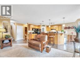 Bedroom - 151 New Brighton Mews Se, Calgary, AB T2Z4G8 Photo 9