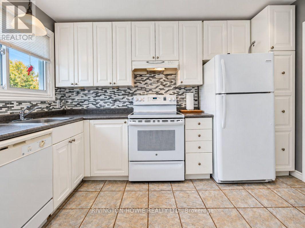 125 SNELGROVE DRIVE - Image 14