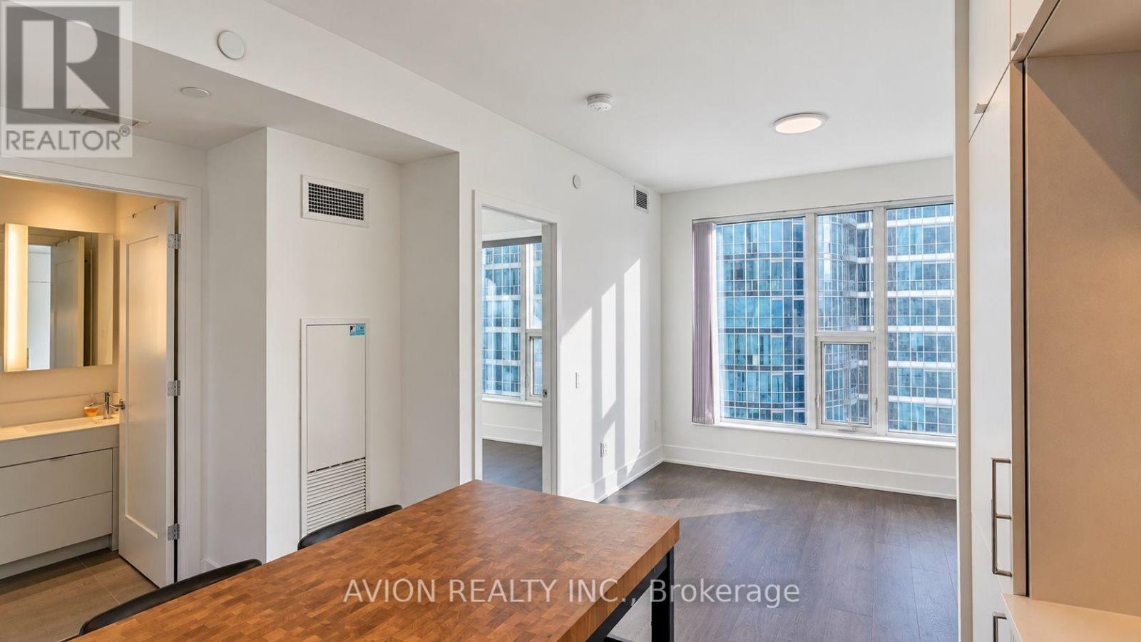 3008 - 10 YORK STREET, Toronto (Waterfront Communities) — photo 6