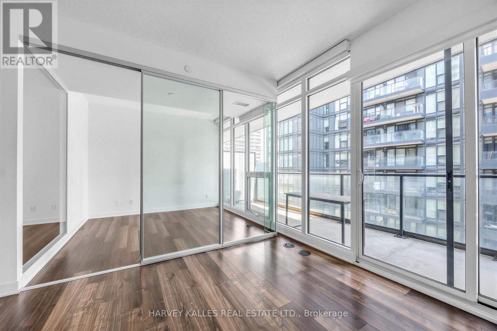 #608 90 QUEENS WHARF ROAD - 10