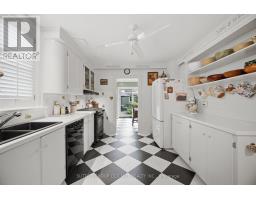111 Palmerston Avenue, Toronto, ON M6J2J2 Photo 8