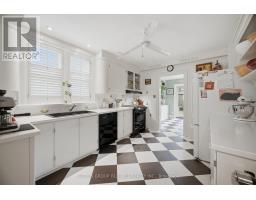 111 Palmerston Avenue, Toronto, ON M6J2J2 Photo 9