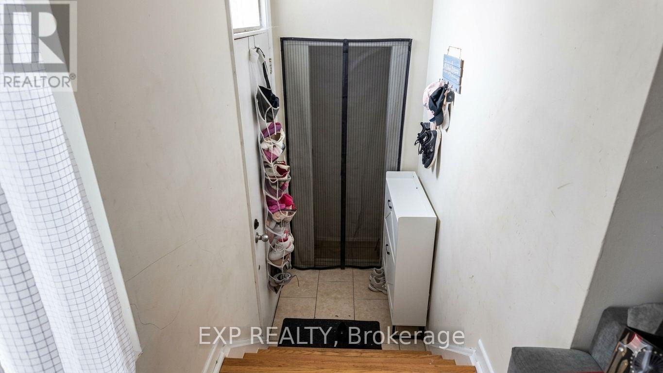 23 CHAPMAN AVENUE, Toronto (O'Connor-Parkview) — photo 4