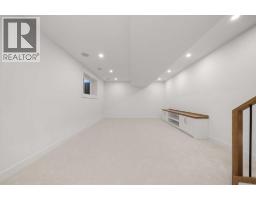 5104 21 Avenue NW - photo 21