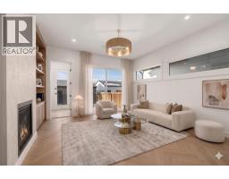 5104 21 Avenue NW - photo 2