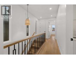 5104 21 Avenue NW - photo 14