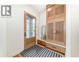 2034 52 Avenue SW - photo 2