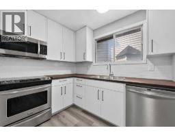 723 55 Avenue SW - photo 21