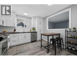 723 55 Avenue SW - photo 8