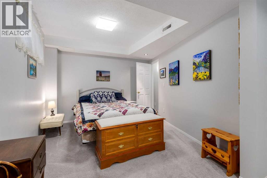 660 Coach Grove Road SW - Image 40