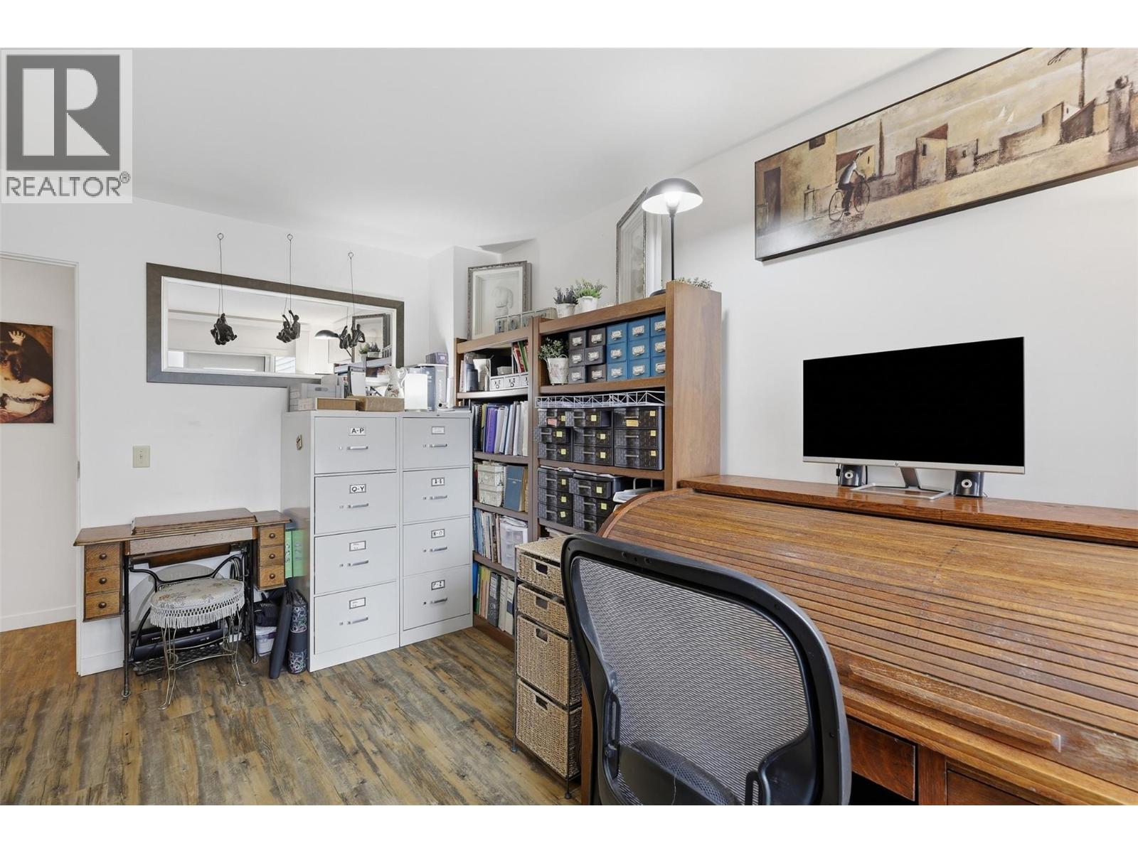 #11 1795 Summit Drive - 16