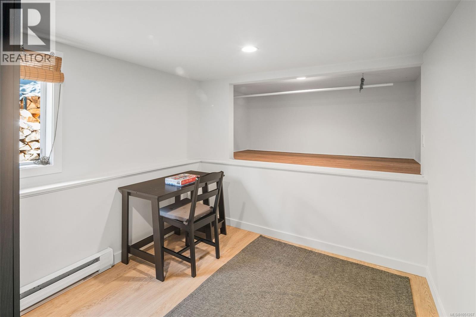  1618 Pinewood Avenue, Victoria