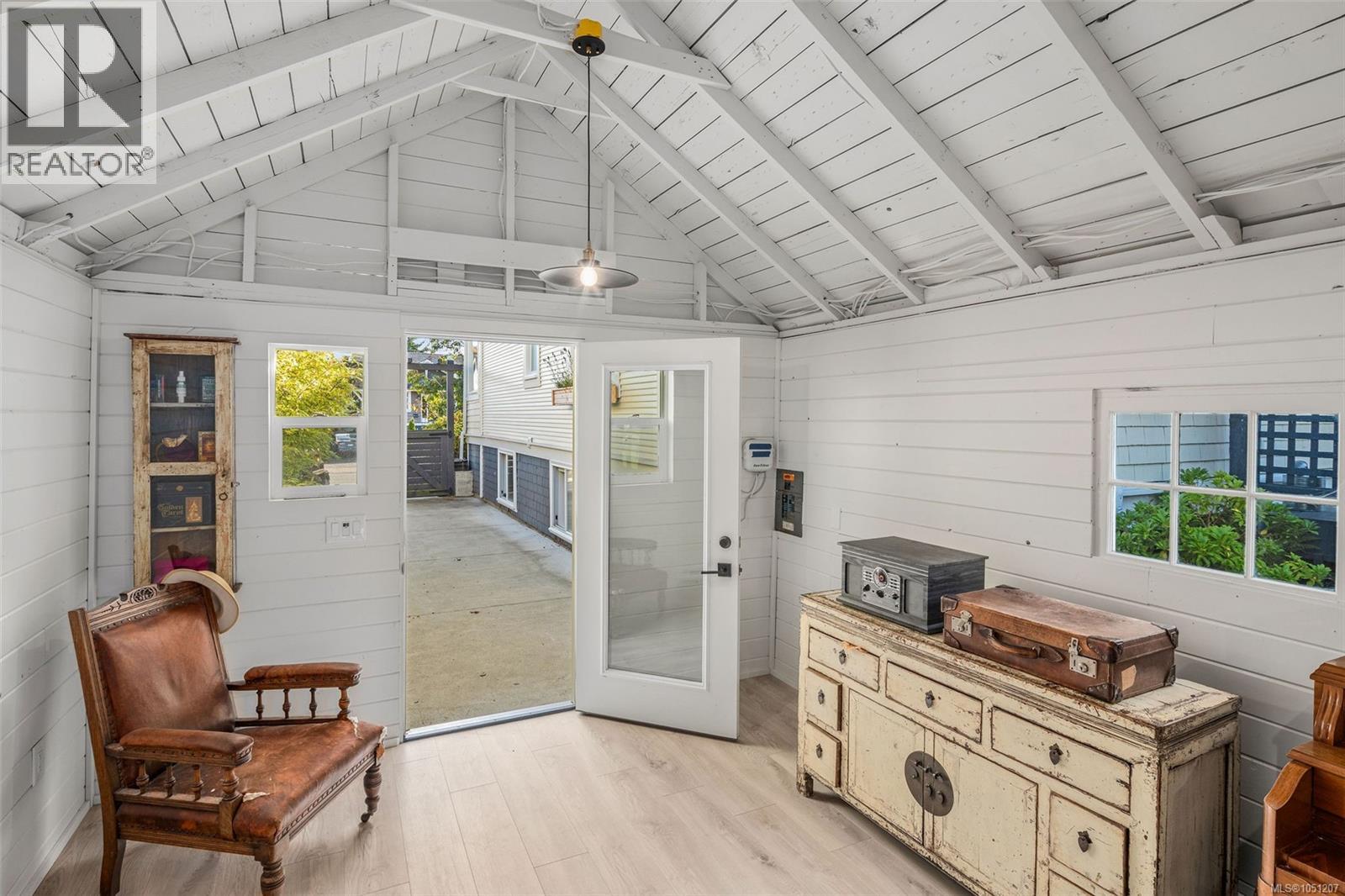 1618 Pinewood Ave - 66