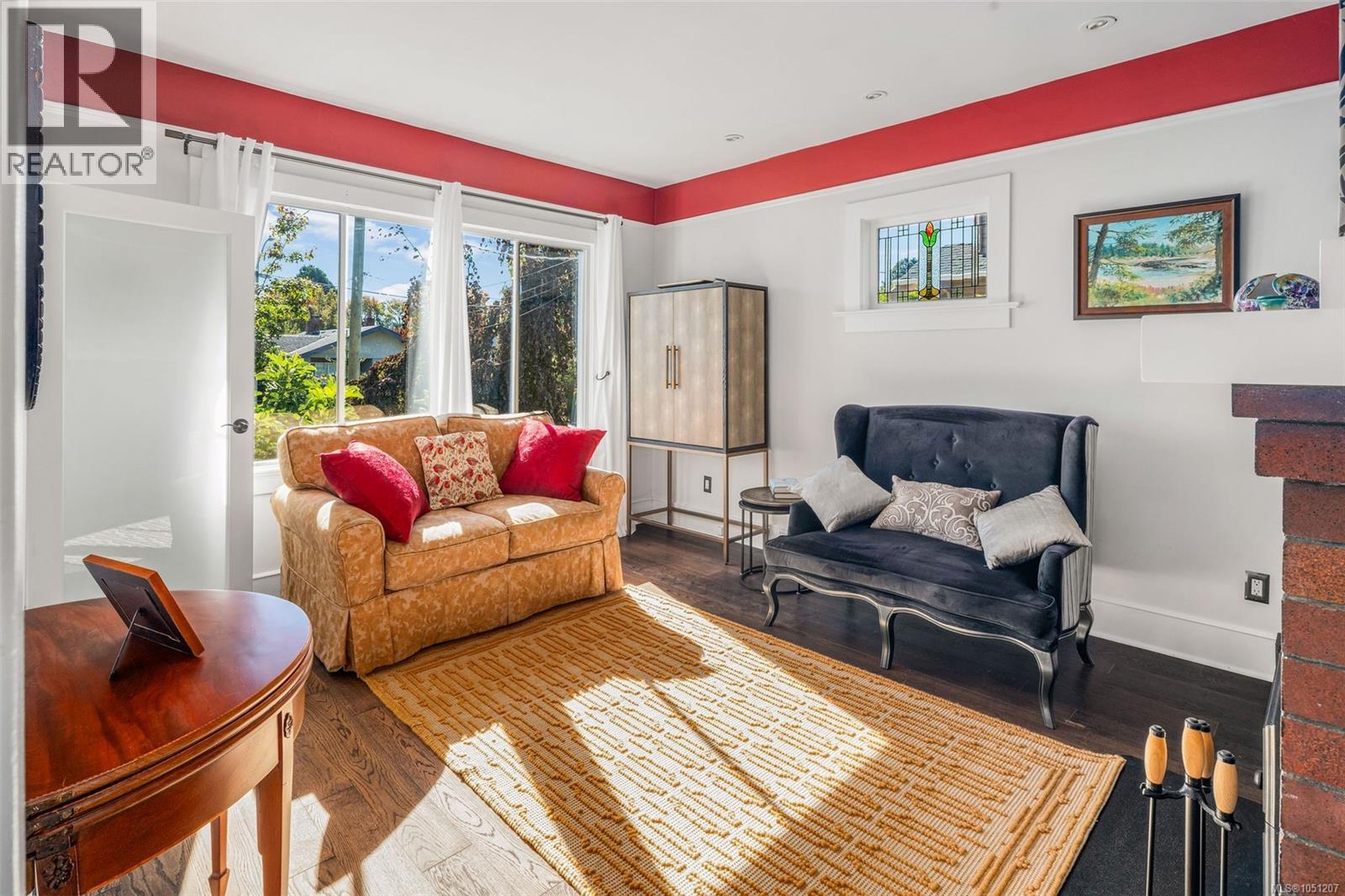  1618 Pinewood Avenue, Victoria
