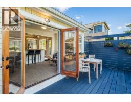 1618 Pinewood Ave, Victoria, BC V8S1K7 Photo 23