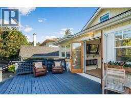 1618 Pinewood Ave, Victoria, BC V8S1K7 Photo 24
