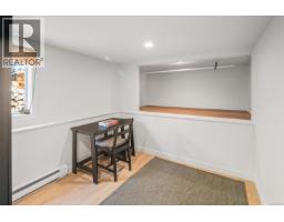 1618 Pinewood Ave, Victoria, BC V8S1K7 Photo 61