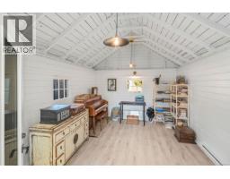 1618 Pinewood Ave, Victoria, BC V8S1K7 Photo 65