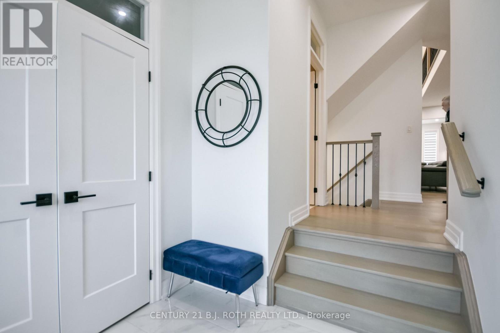 41 AUBURN COURT, Barrie (Ardagh) — photo 2
