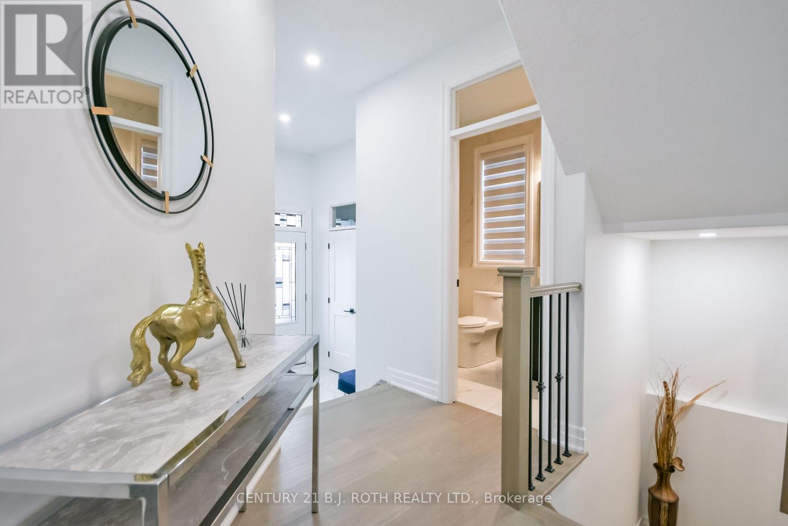 41 AUBURN COURT - 3