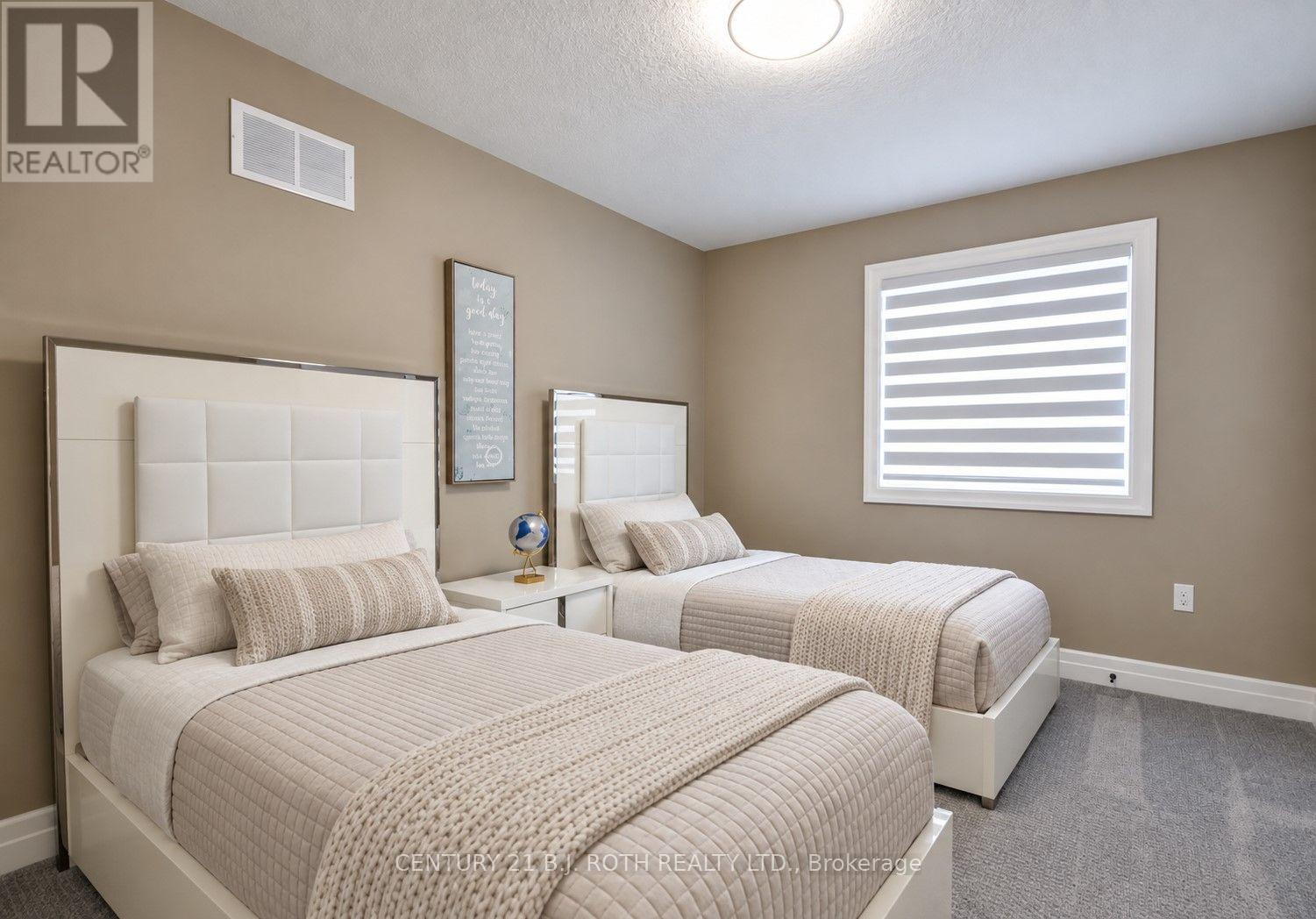 41 Auburn Court, Barrie photo 31