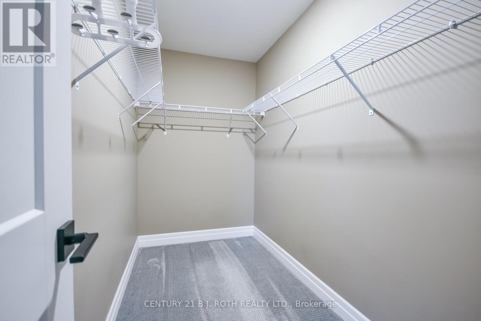 41 AUBURN COURT - 35