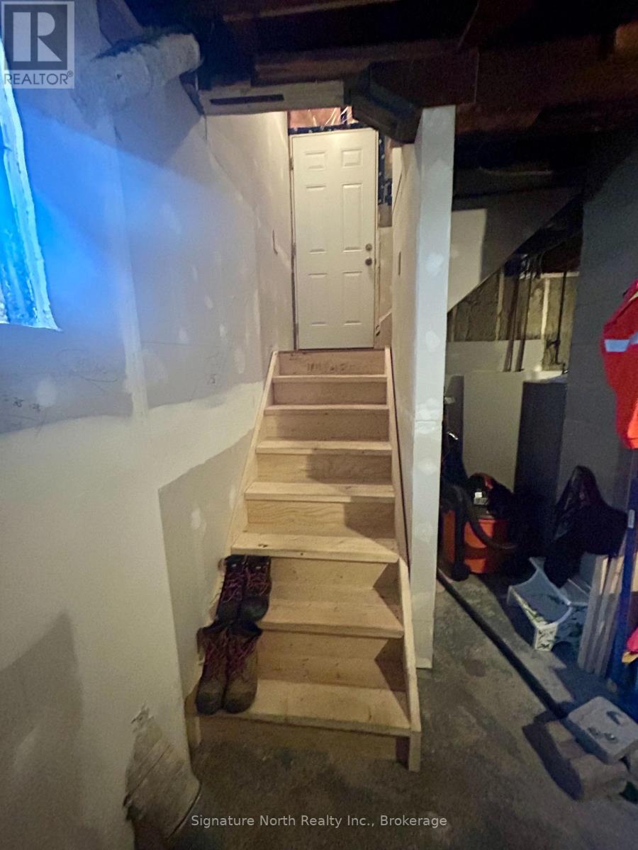 1313 GORE STREET W - 14