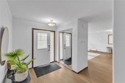 307 Brookfield Crescent, Winnipeg, MB R3Y1N3 Photo 9