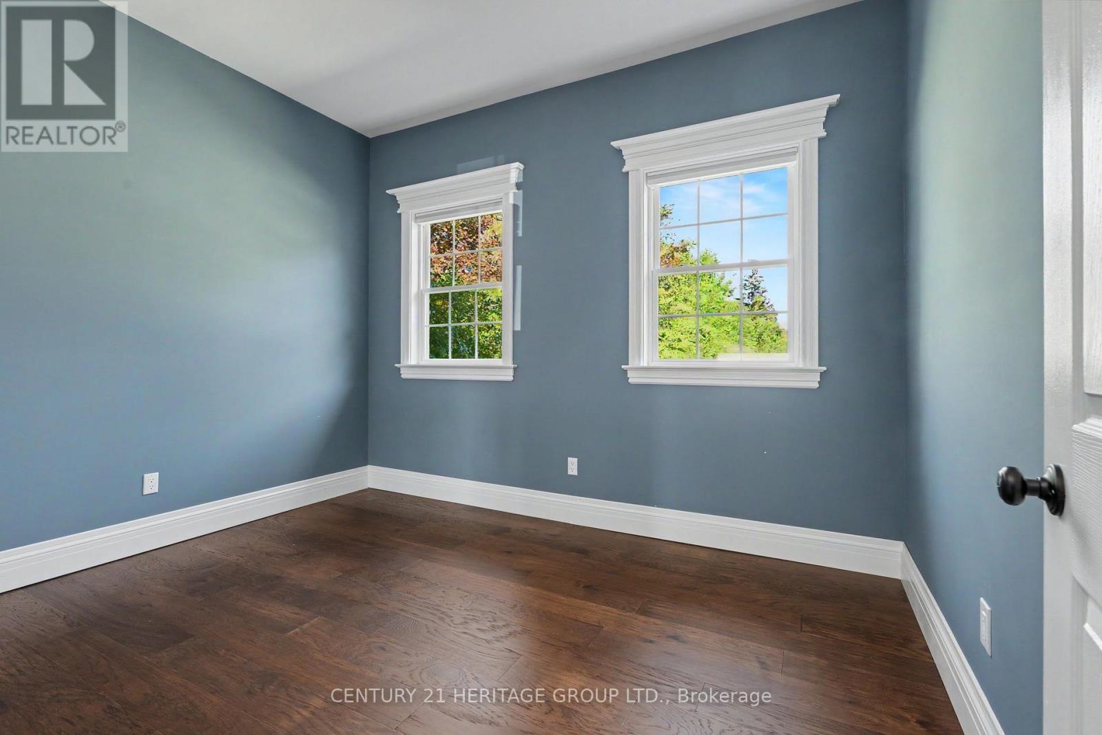 390 SYDENHAM ROAD - 16