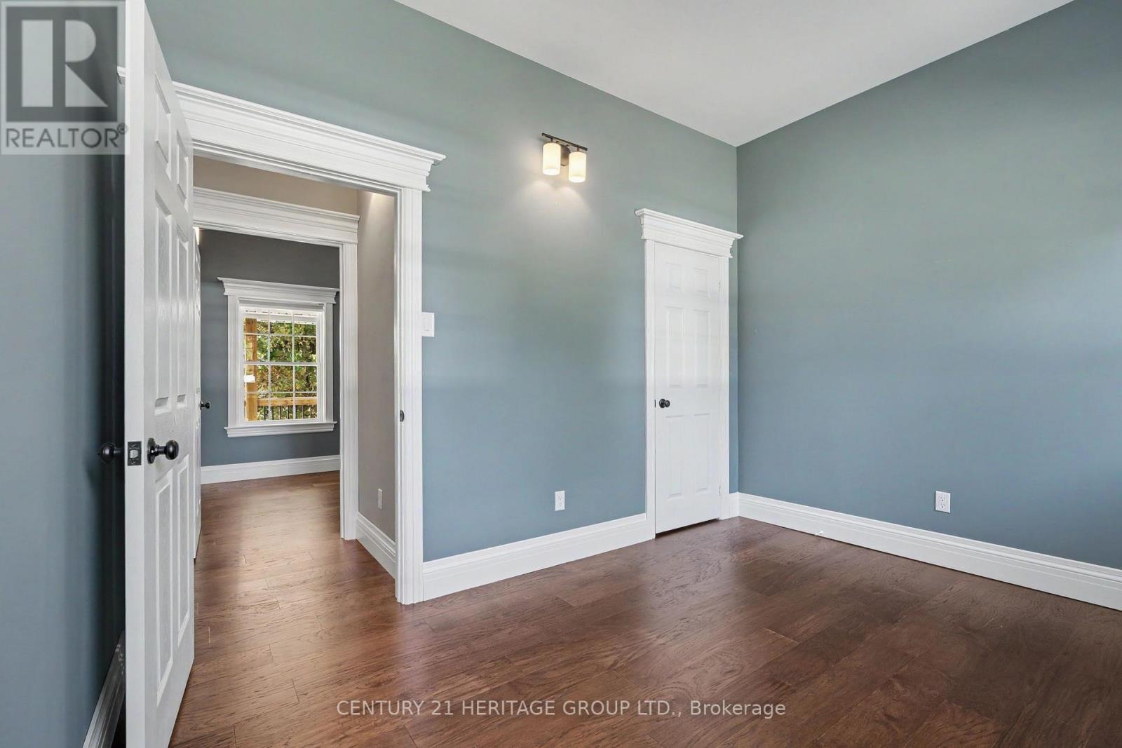 390 SYDENHAM ROAD - 17