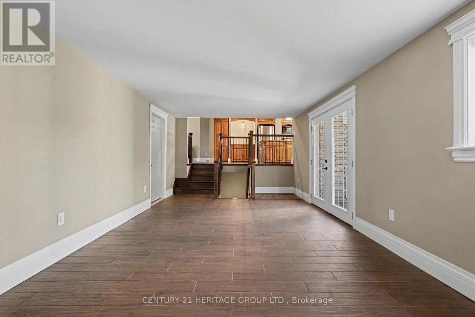 390 SYDENHAM ROAD - 31