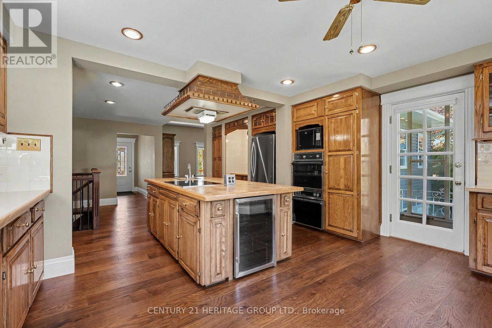 390 SYDENHAM ROAD - 8
