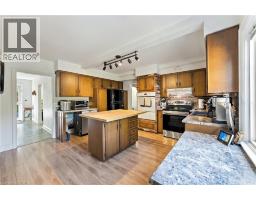 4pc Bathroom - 106 Pottruff Road S, Hamilton, ON L8K4A2 Photo 8