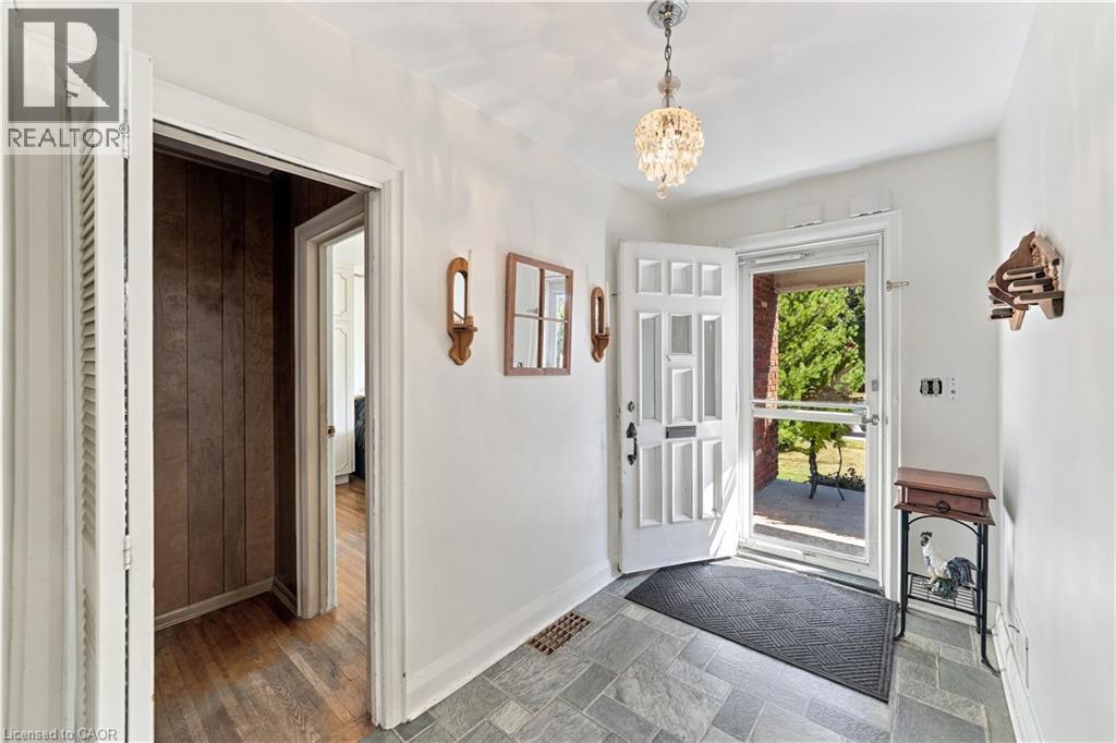 106 POTTRUFF Road S - Image 4