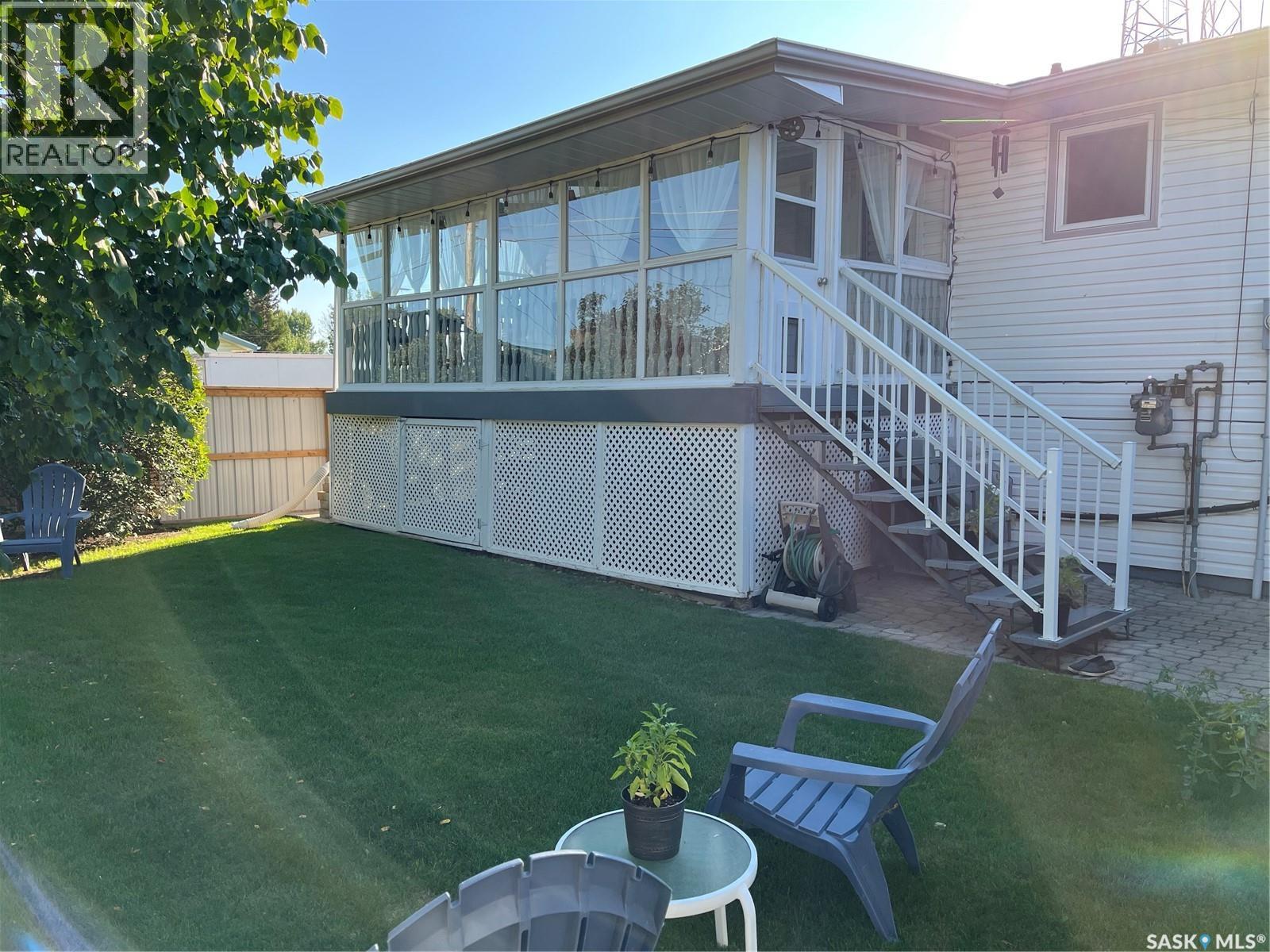 518 Hamjea STREET, Hudson Bay — photo 2