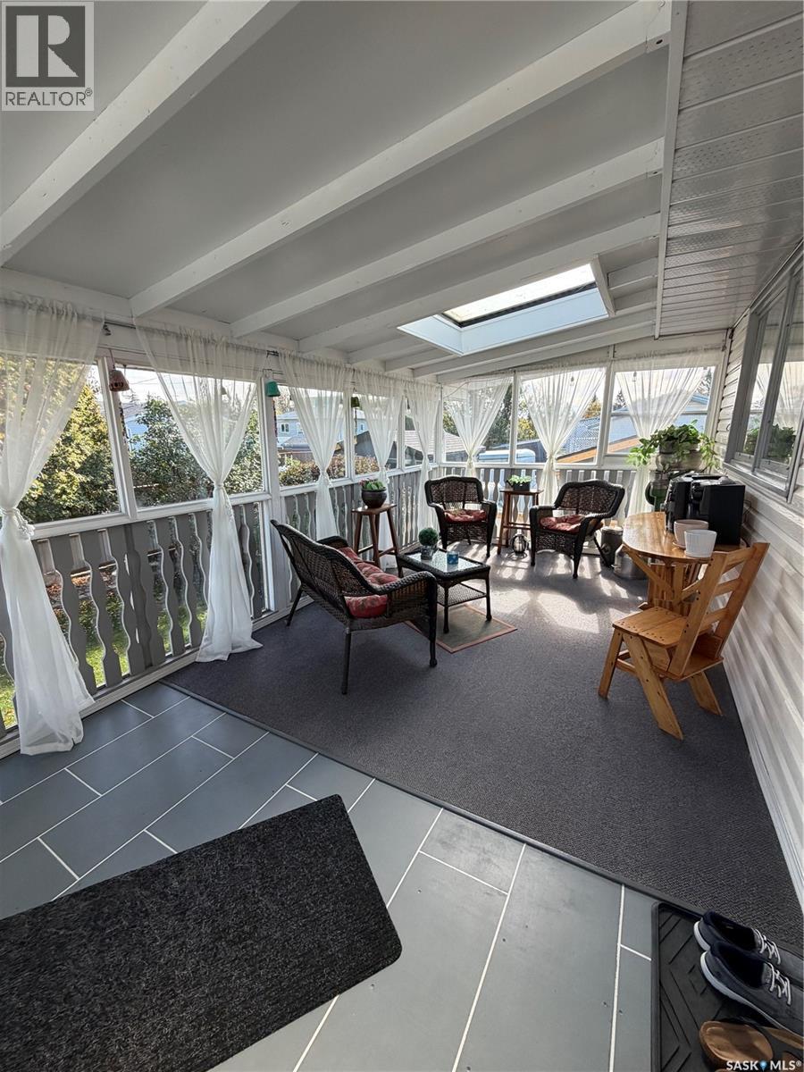 518 Hamjea STREET, Hudson Bay — photo 3