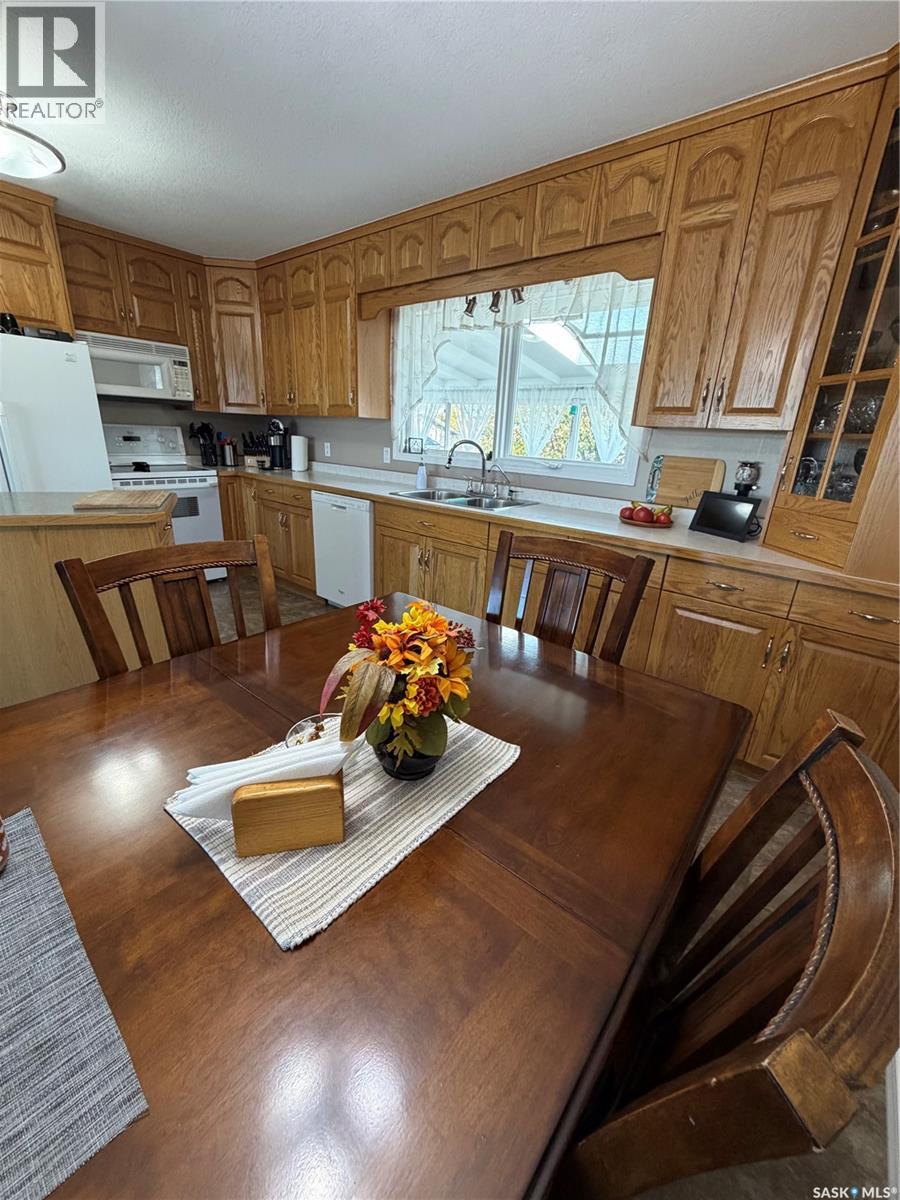518 Hamjea STREET, Hudson Bay — photo 5