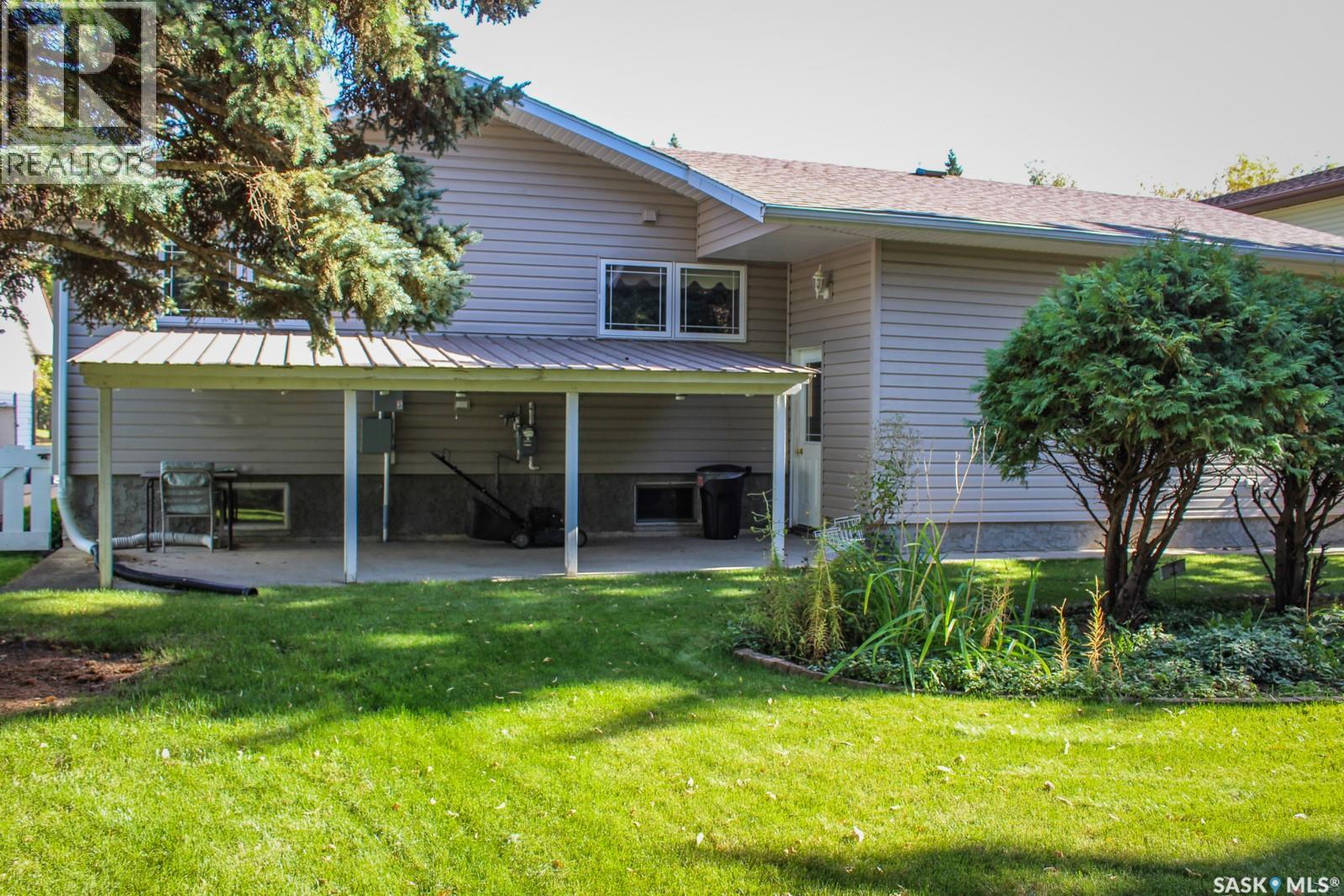 105 Lancaster STREET, Melfort — photo 27