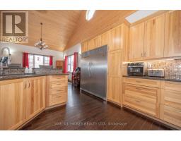 Foyer - 44a Main Street, Laurentian Hills, ON K0J1J0 Photo 6