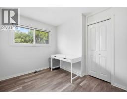 327 94 Avenue SE - photo 17