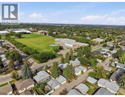 327 94 Avenue SE - photo 37